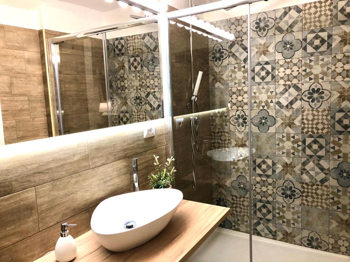 Borgo Empedocle House Apartment Catania Bagian luar foto